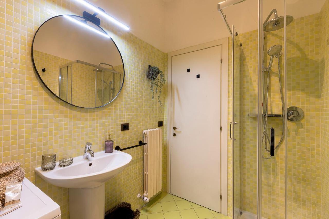 Cavour Elegante Loft In Centro Apartment Macerata Bagian luar foto